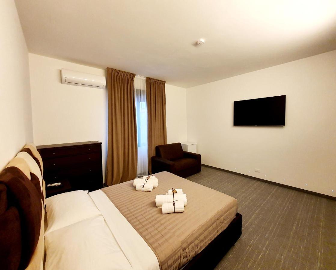 Camere Fiera Verona - Casanostra Екстер'єр фото